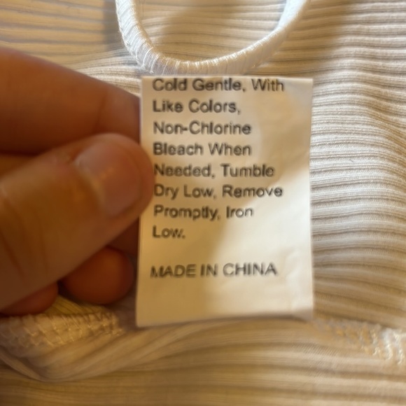 SHEIN Knot Front Lace Trim Rib-Knit Top (Not available on SHEIN anymore) - Picture 4 of 5